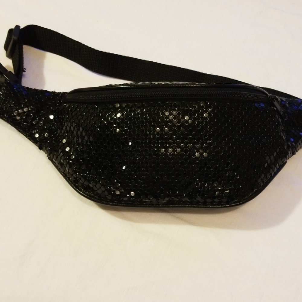 Black shiny chainmail type fanny pack adjustable